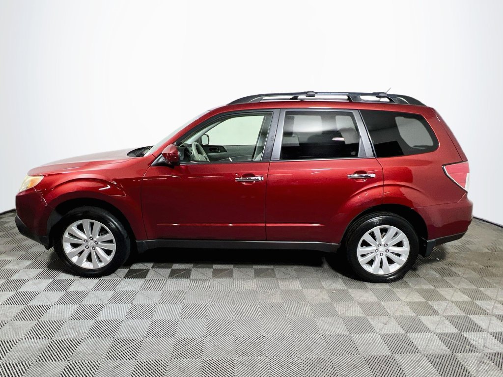 Used 2012 Subaru Forester 2.5X Premium w/ All-Weather Pkg AWD/4WD image 4