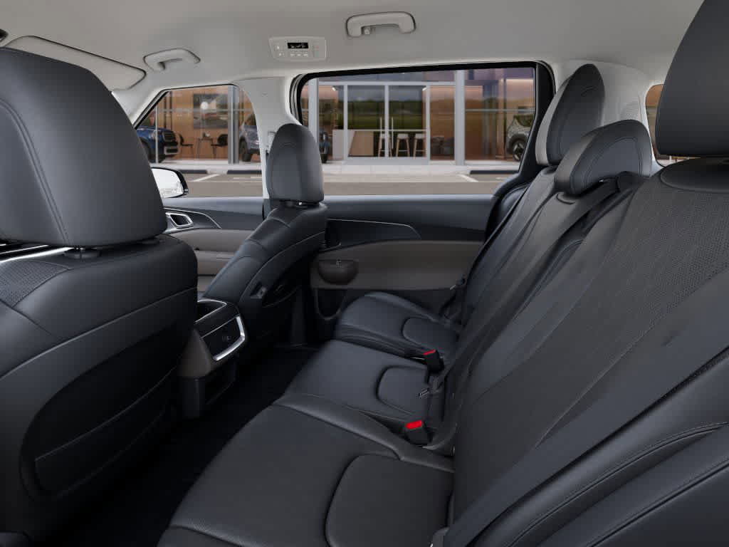 New 2025 Kia Carnival image 18