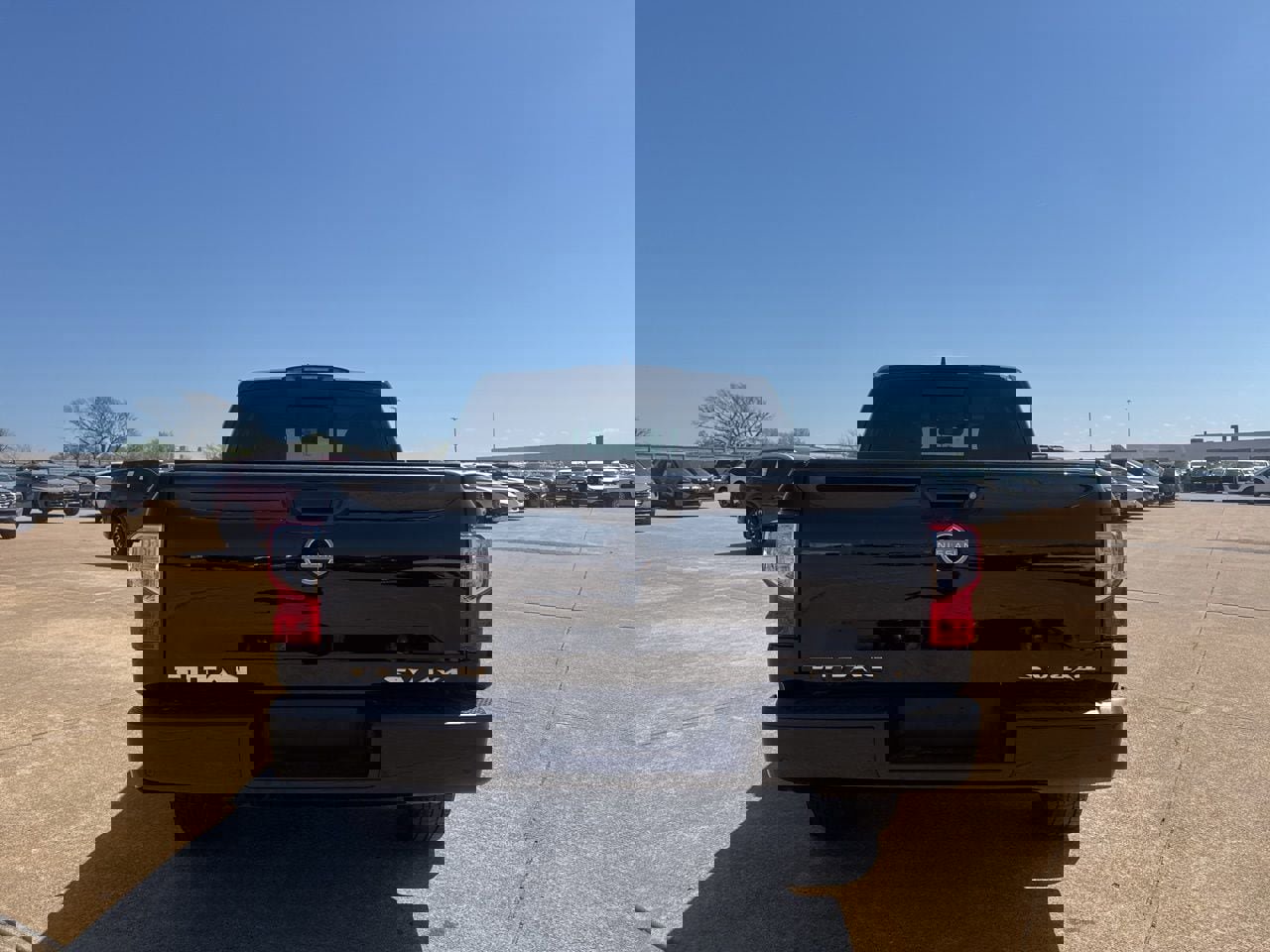 Certified 2024 Nissan Titan SV image 18