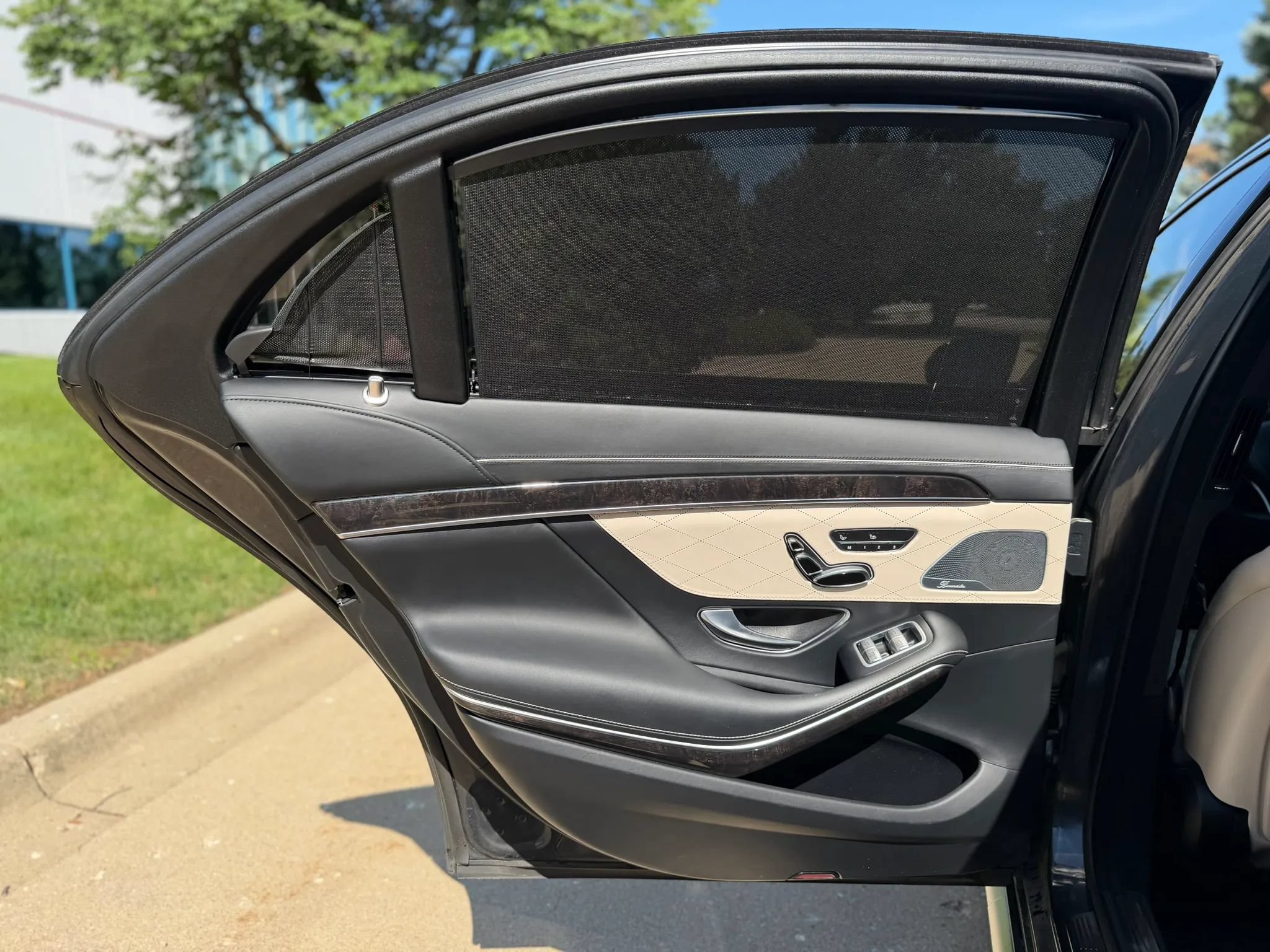 Used 2016 Mercedes-Benz S 63 AMG 4MATIC Sedan image 25