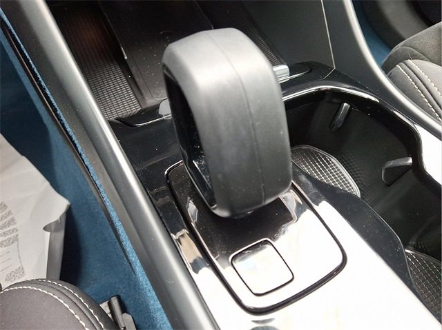 Certified 2022 Volvo C40 P8 Recharge Ultimate image 14