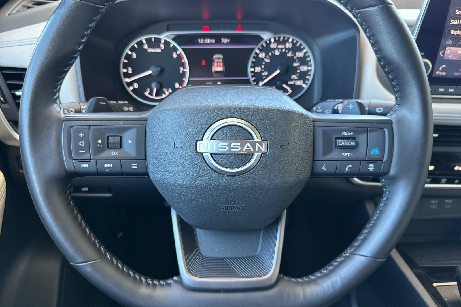 Used 2025 Nissan Rogue SV AWD/4WD image 11