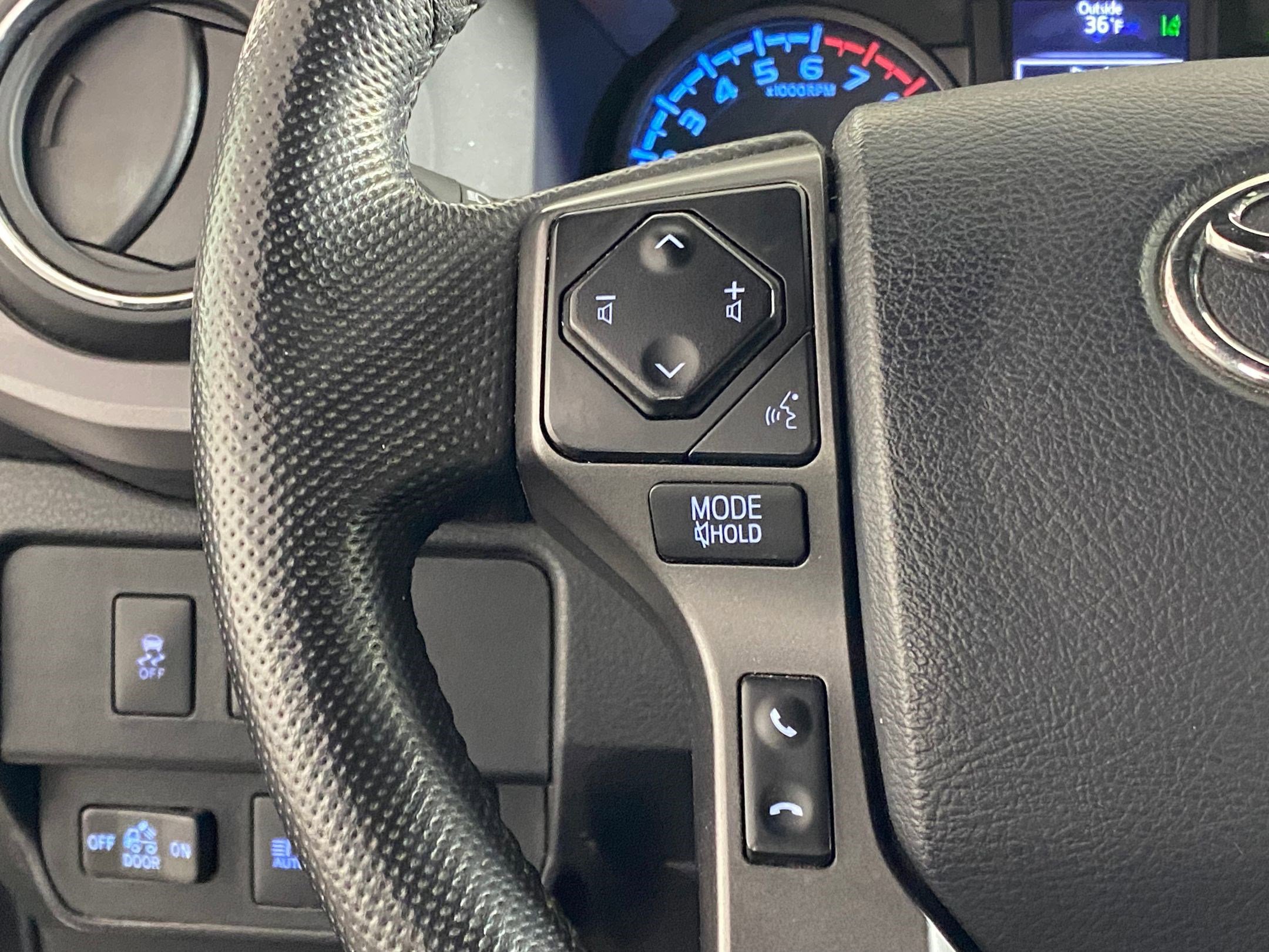 Used 2023 Toyota Tacoma TRD Sport w/ Advanced Technology Package image 17