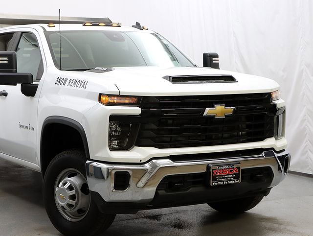Used 2024 Chevrolet Silverado 3500 W/T w/ WT Convenience Package image 2