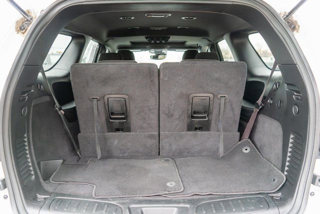 Used 2023 Dodge Durango SXT w/ SXT Blacktop Group image 11