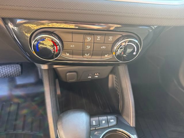 Used 2024 Chevrolet TrailBlazer LT w/ LT Cold Weather Package AWD/4WD image 23