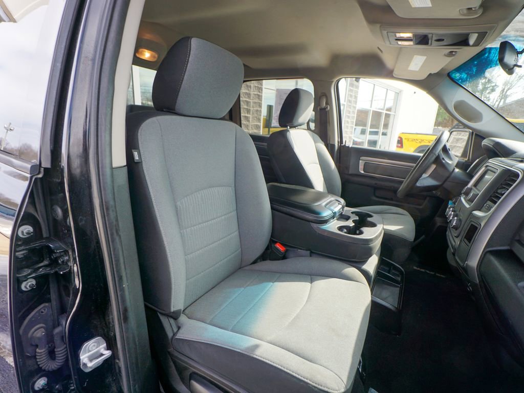 Used 2021 RAM 1500 Classic SLT image 23