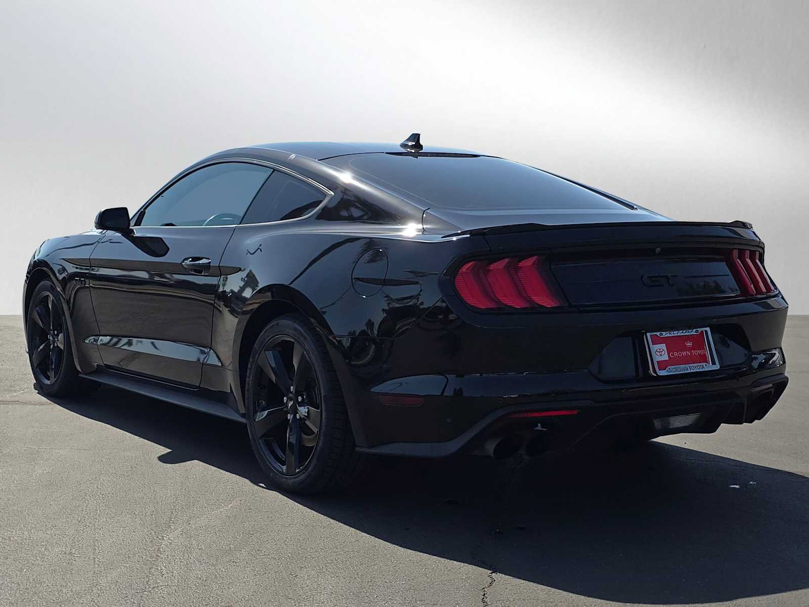 Used 2021 Ford Mustang GT w/ Black Accent Package RWD image 5