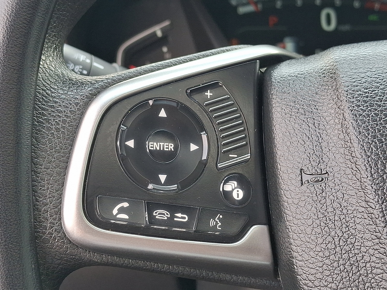 Used 2018 Honda CR-V EX image 22