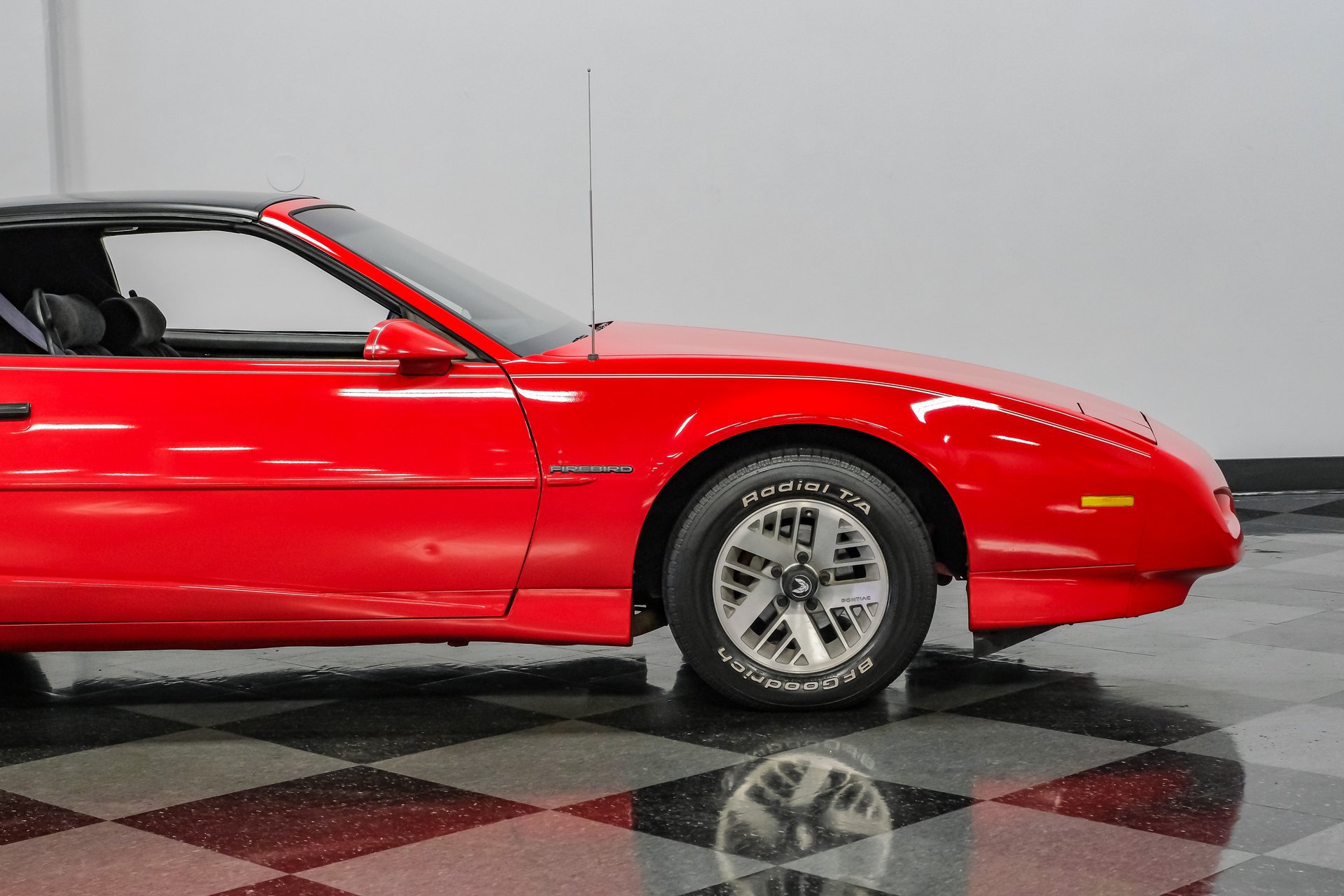 Used 1992 Pontiac Firebird Coupe RWD image 30
