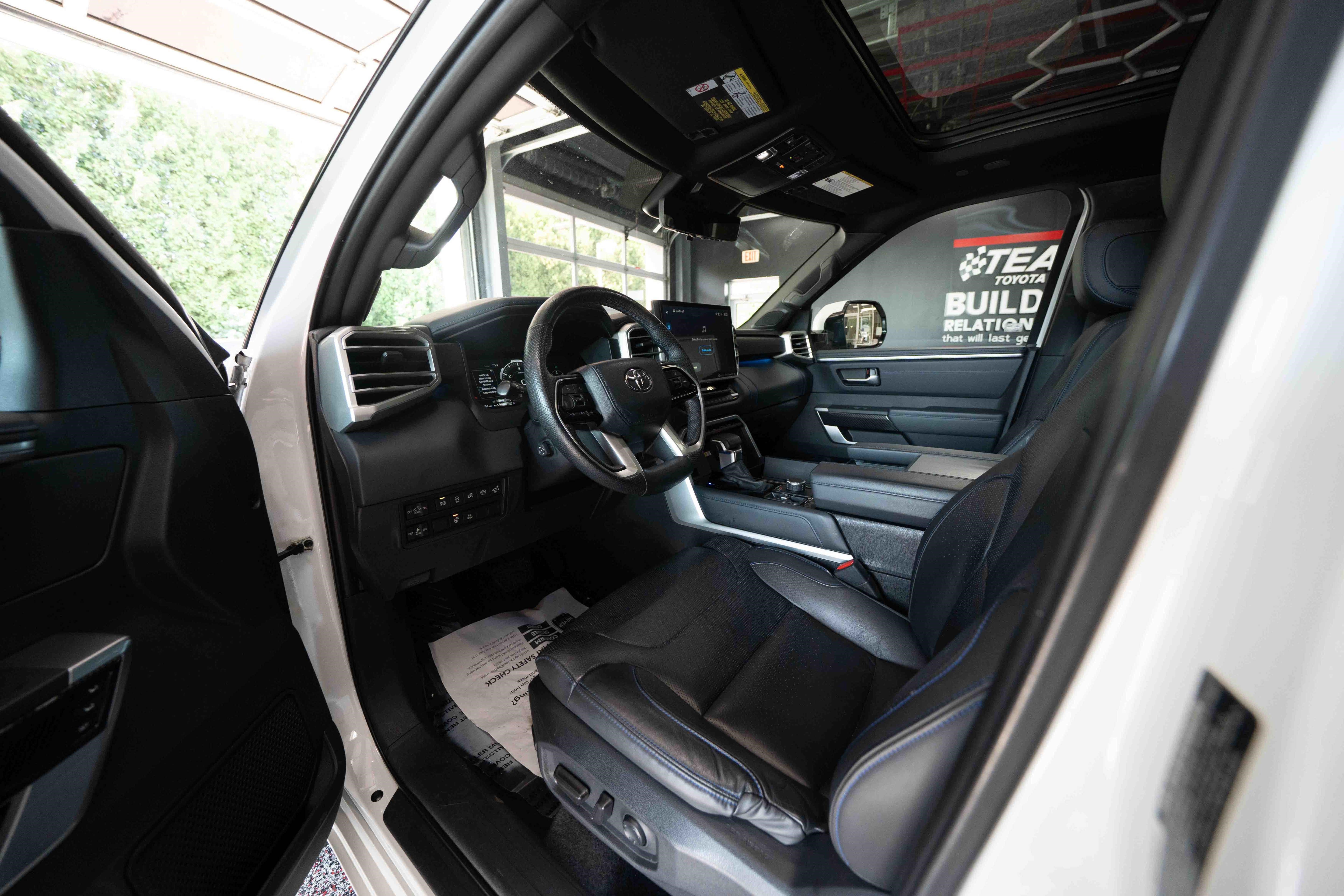 Used 2022 Toyota Tundra Platinum w/ Advanced Package AWD/4WD image 8