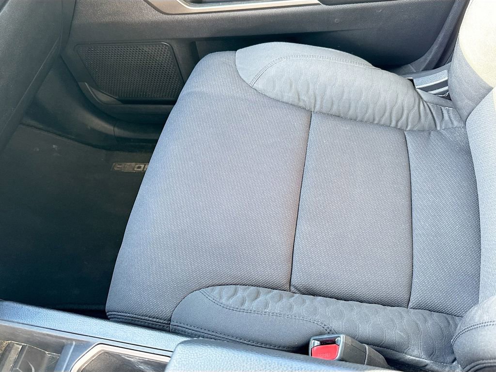 Used 2022 Toyota Tundra SR5 w/ SR5 Convenience Package image 22