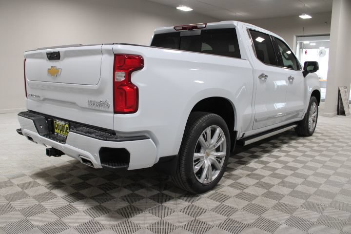 New 2026 Chevrolet Silverado 1500 High Country AWD/4WD image 12