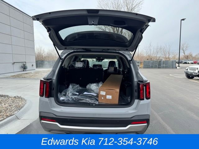 New 2026 Kia Sorento S image 8