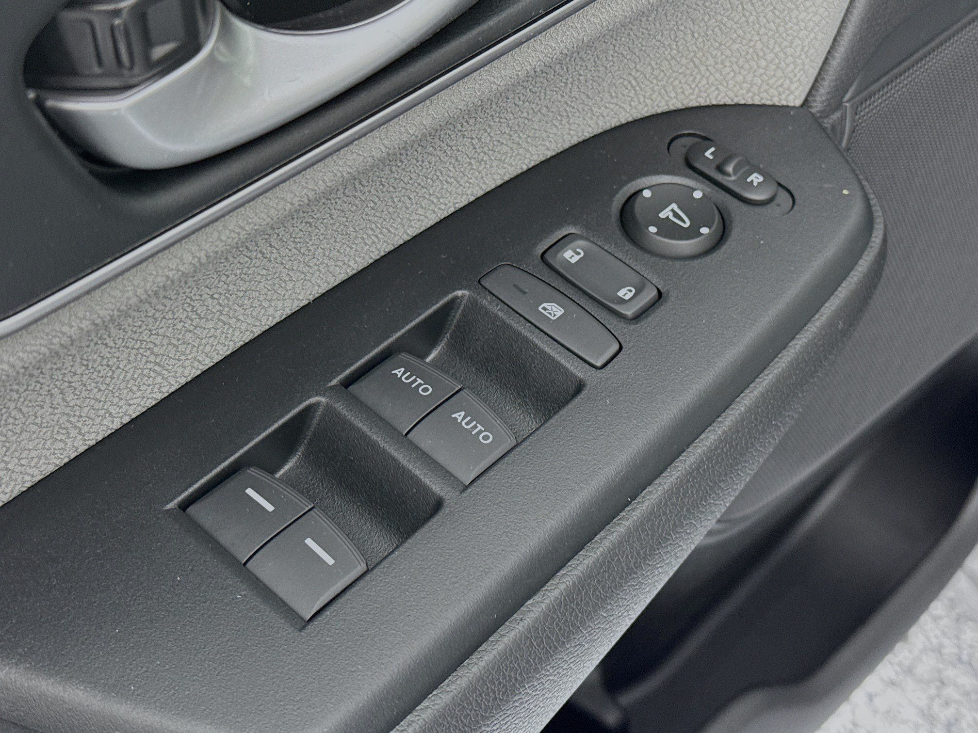 Certified 2021 Honda CR-V EX image 17
