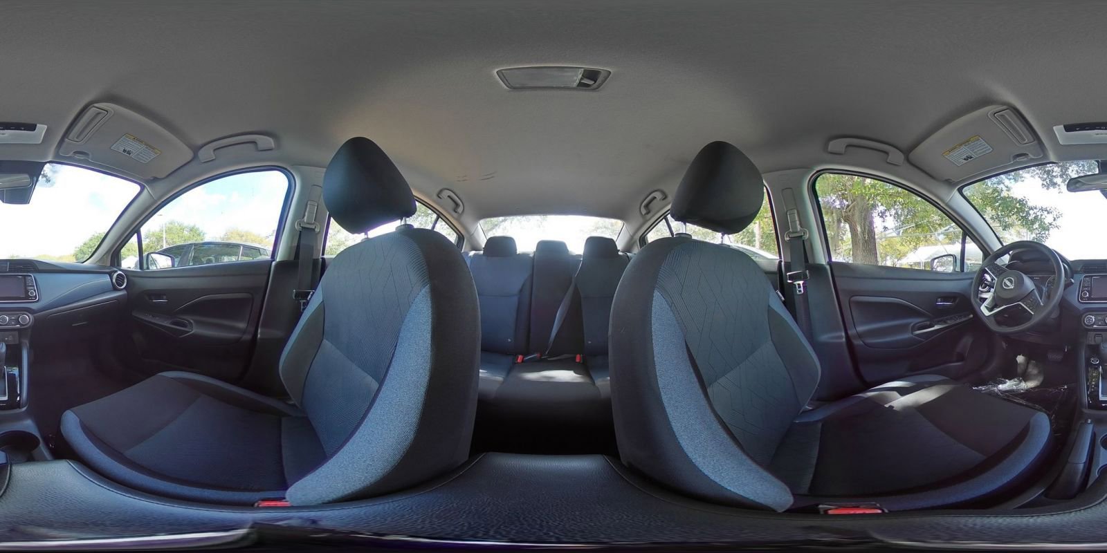Used 2025 Nissan Versa SV FWD image 37