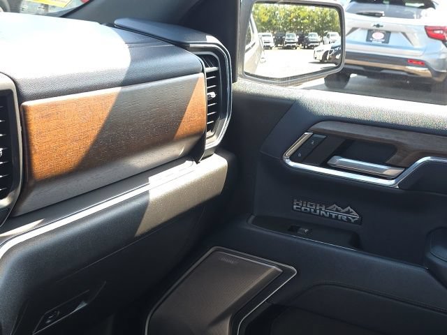 Used 2023 Chevrolet Silverado 1500 High Country AWD/4WD image 30