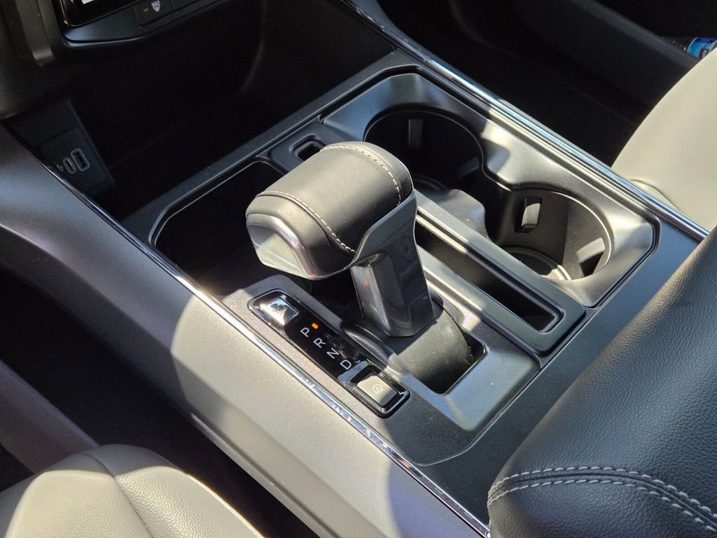 New 2025 Ford F150 Lightning Flash AWD/4WD image 19
