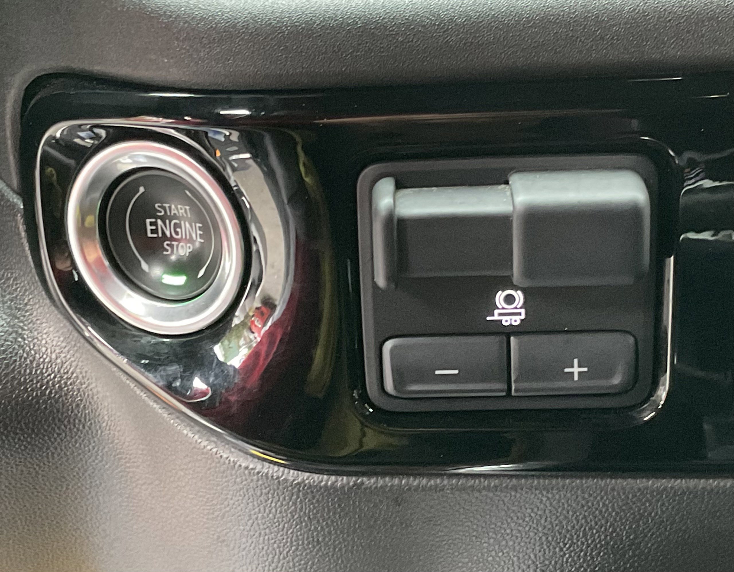 Used 2022 GMC Sierra 1500 Elevation w/ Elevation Premium Package AWD/4WD image 35