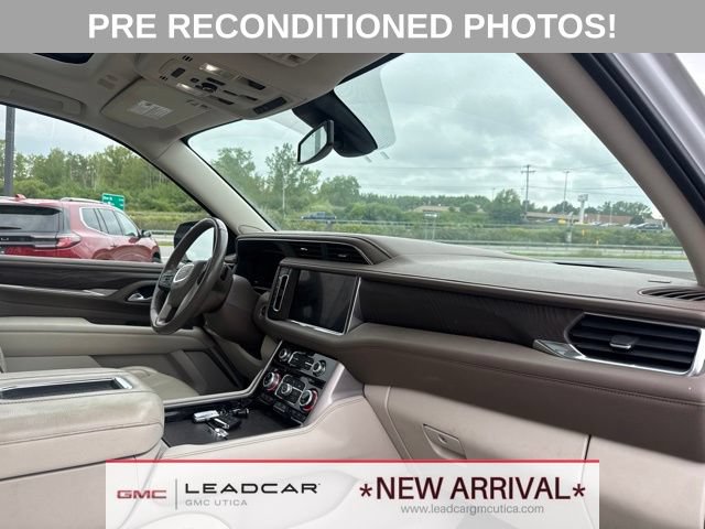 Used 2022 GMC Yukon XL Denali AWD/4WD image 7