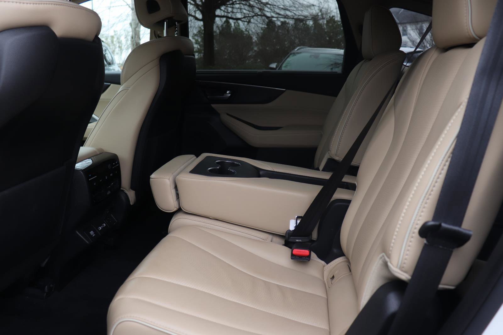 Used 2022 Acura MDX SH-AWD w/ Advance Package image 13