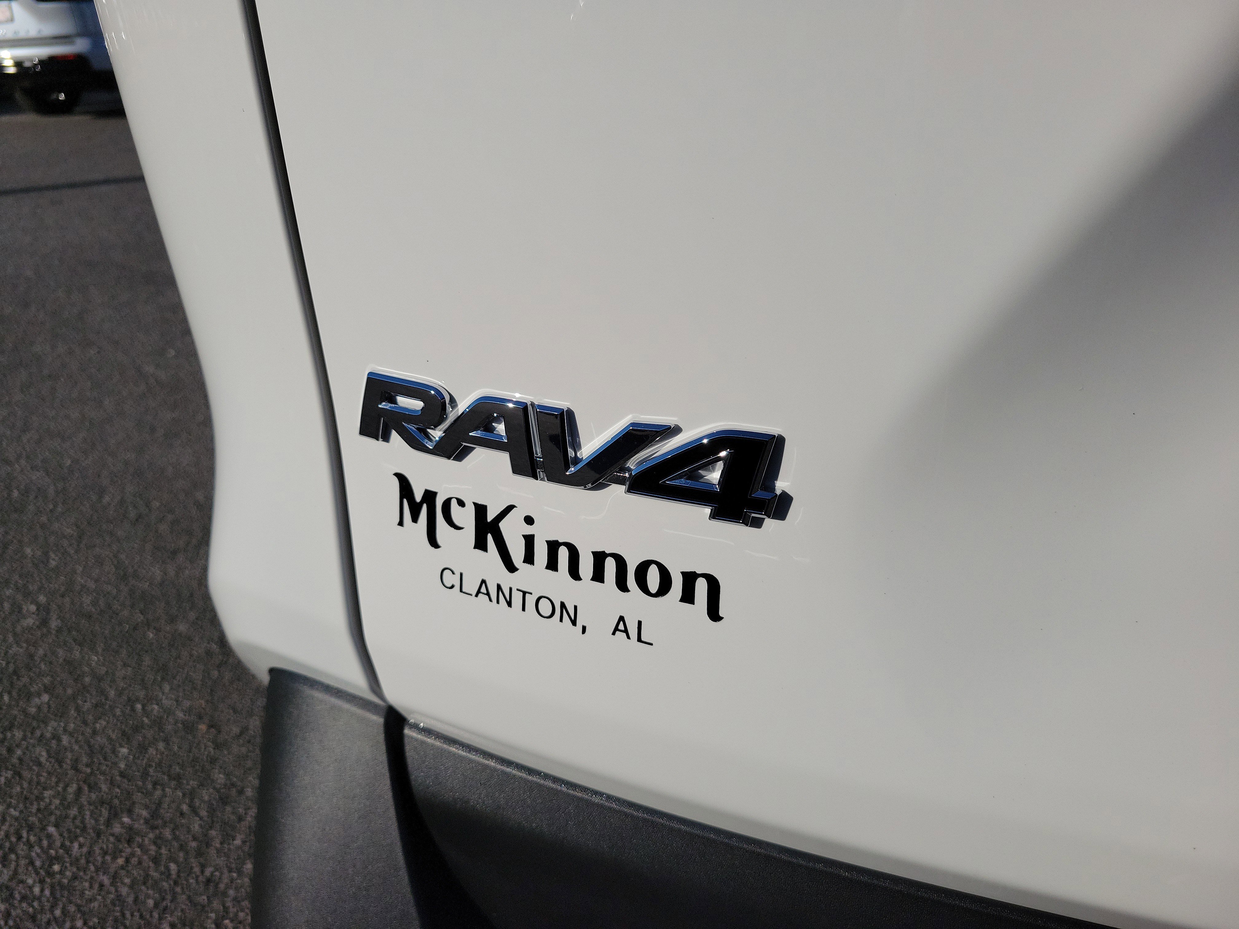 New 2025 Toyota RAV4 XLE w/ Convenience Package image 9