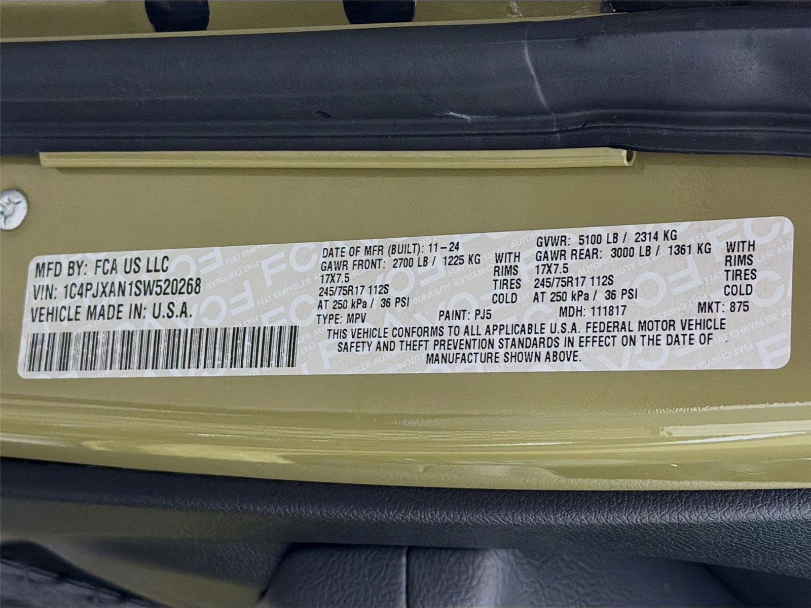 Used 2025 Jeep Wrangler Sport AWD/4WD image 29