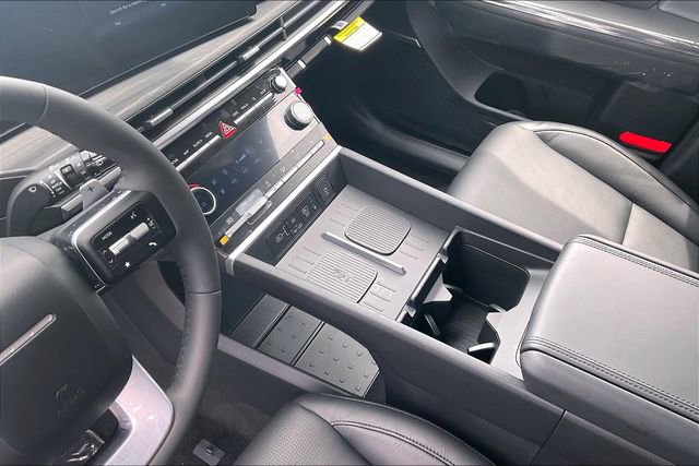 Used 2024 Hyundai Santa Fe Limited image 8