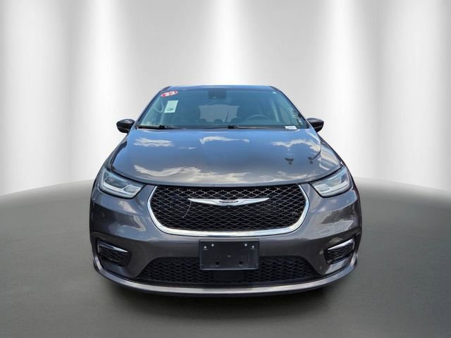 Used 2023 Chrysler Pacifica Touring-L FWD image 6