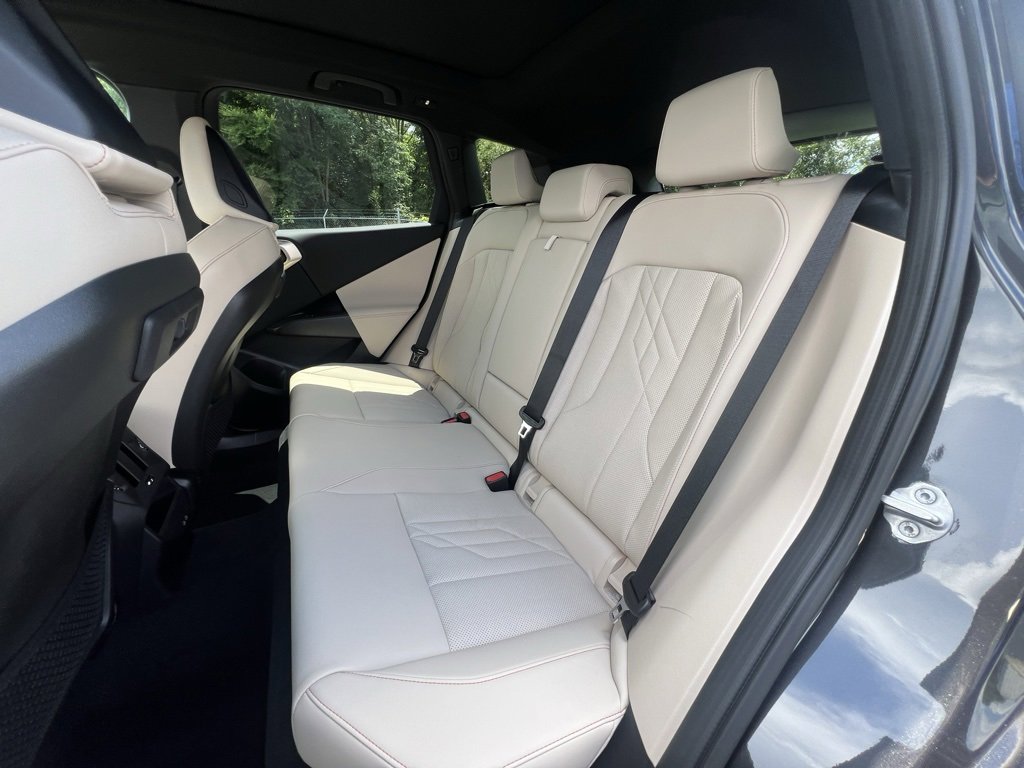 Used 2025 BMW X3 xDrive30i w/ Convenience Package image 16