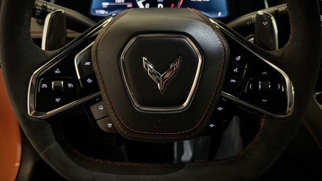 Used 2024 Chevrolet Corvette Stingray Premium Cpe w/ Z51 Performance Package RWD image 7