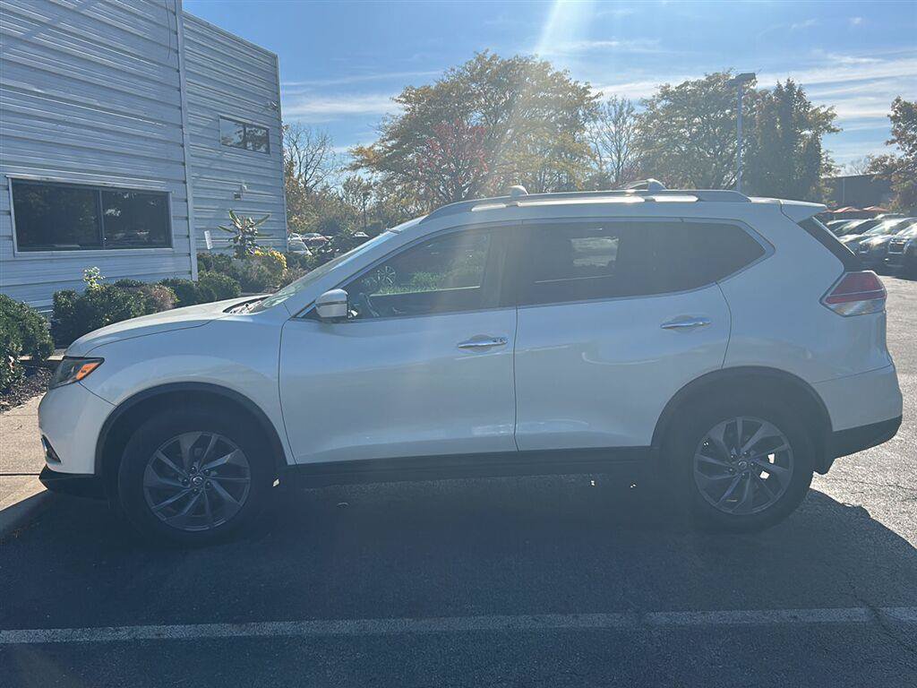 Used 2016 Nissan Rogue SL w/ SL Premium Package AWD/4WD image 2