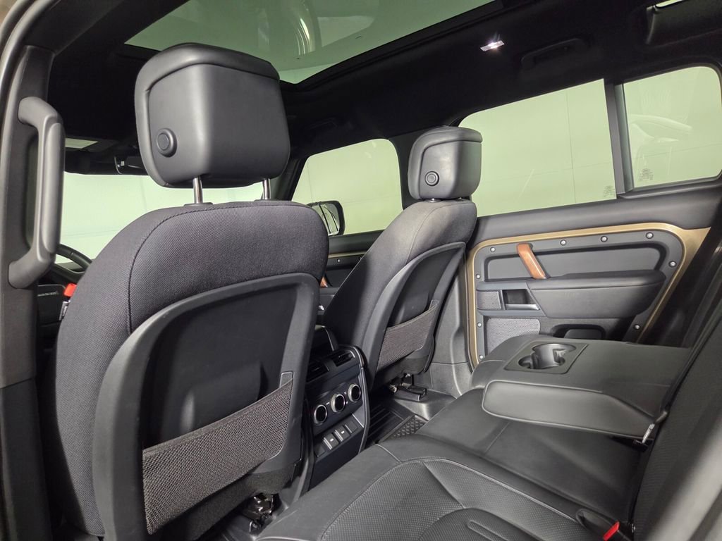 Used 2023 Land Rover Defender 110 X AWD/4WD image 25