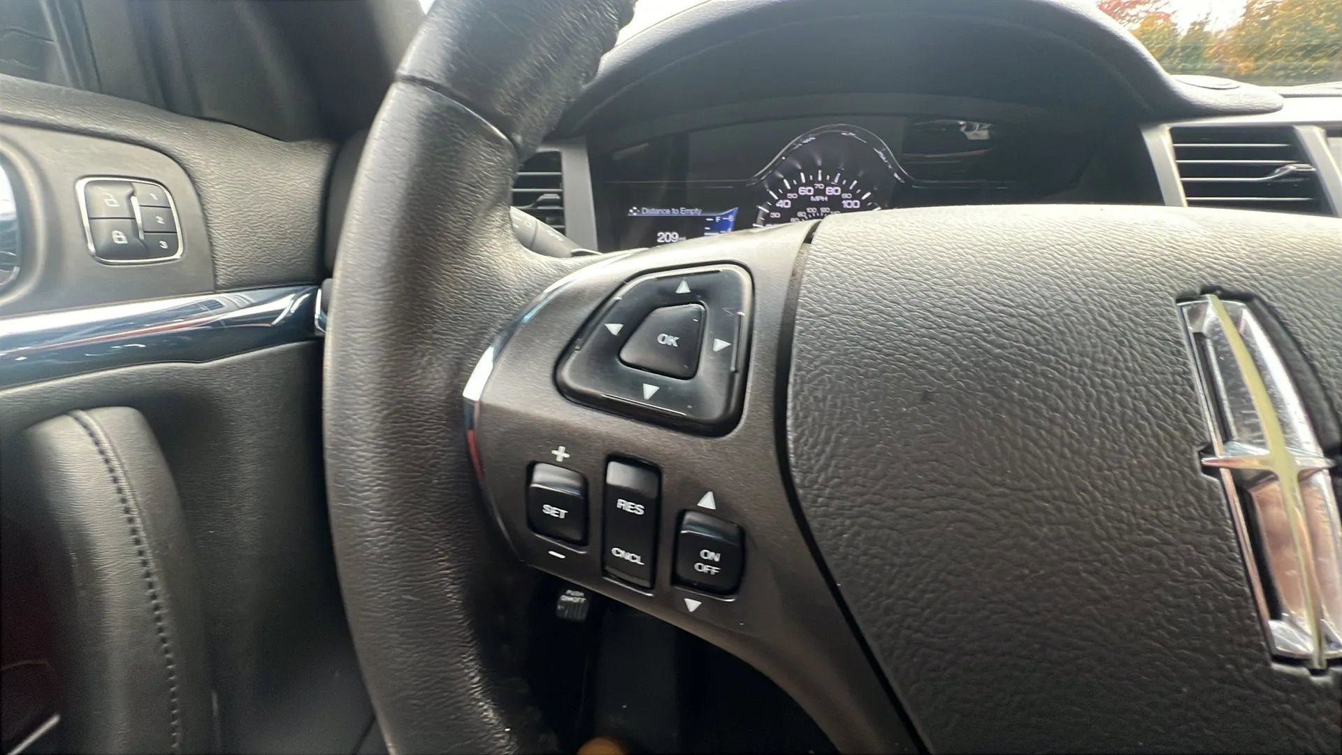 Used 2015 Lincoln MKS AWD w/ Equipment Group 101A image 14