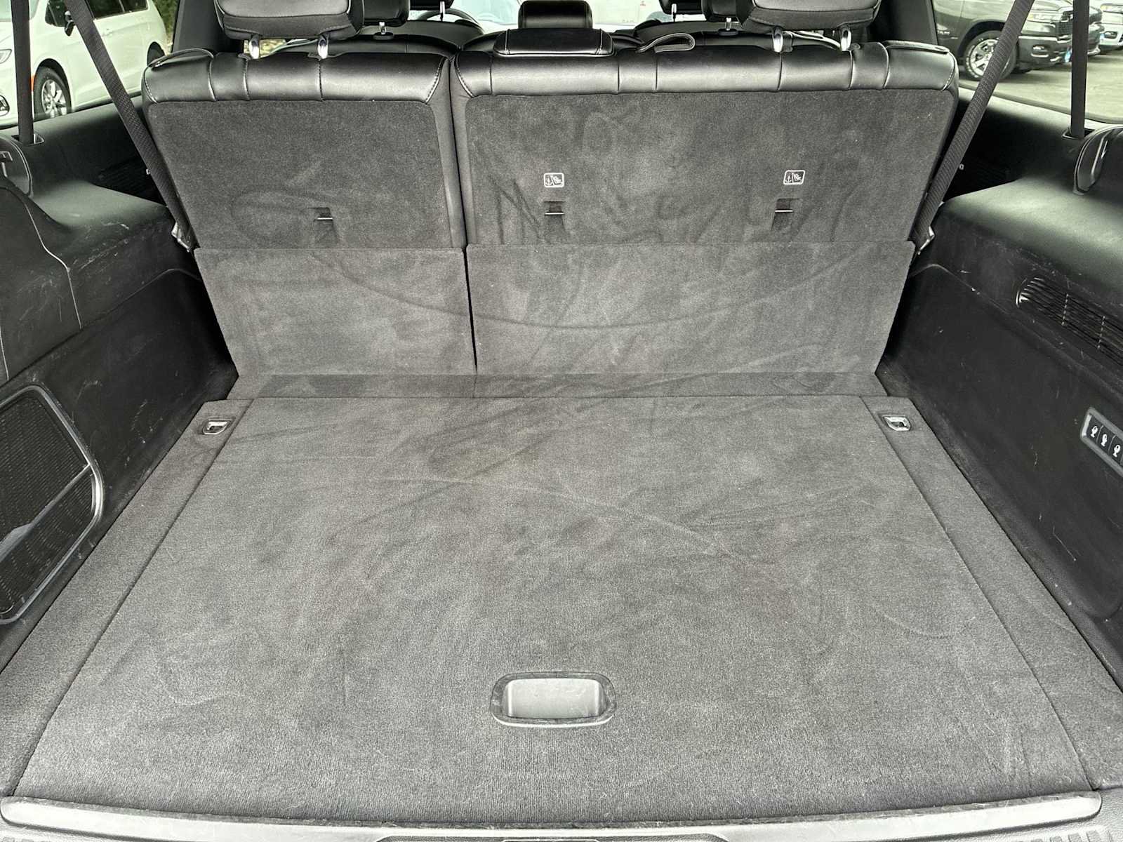 Certified 2024 Jeep Wagoneer L Series III w/ Flexible Seating Group AWD/4WD image 19