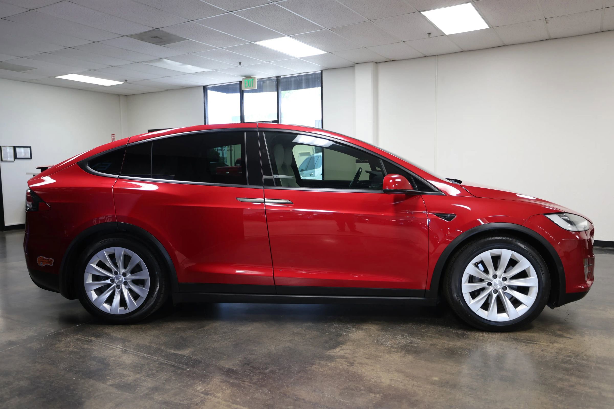 Used 2020 Tesla Model X Long Range AWD/4WD image 8