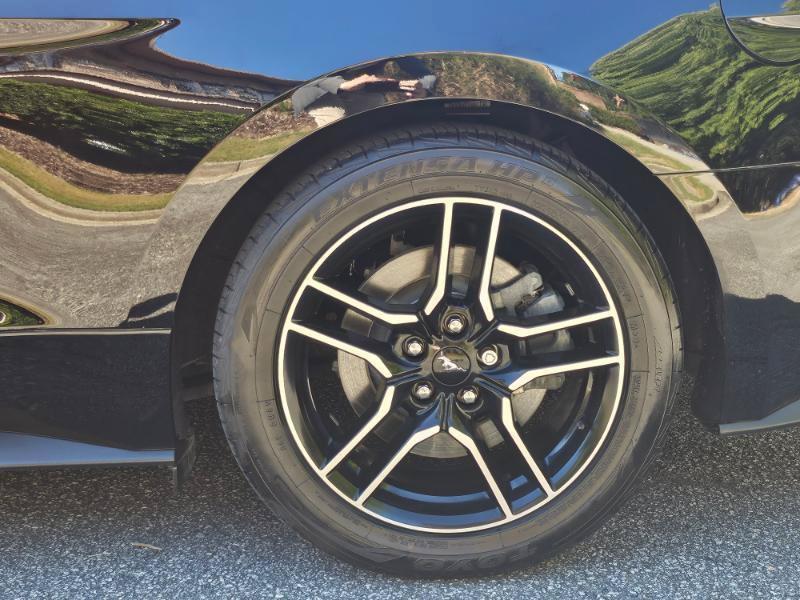Used 2018 Ford Mustang GT Premium w/ Equipment Group 401A RWD image 33