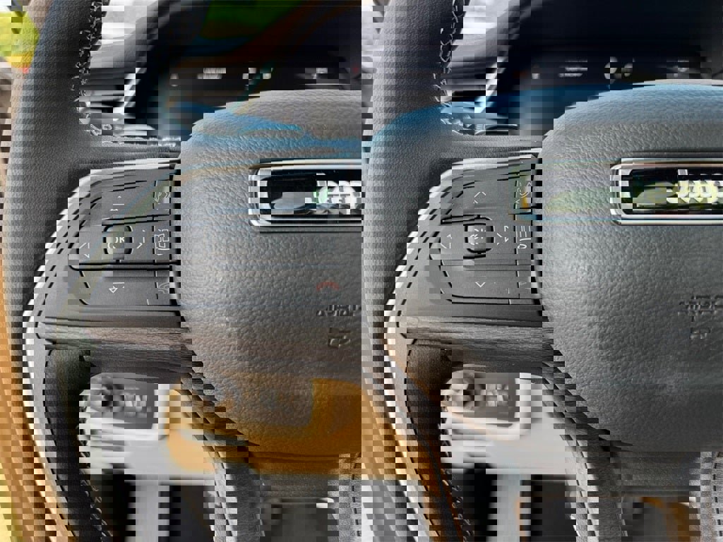 New 2025 Jeep Grand Cherokee L Limited w/ Black Appearance Package image 22