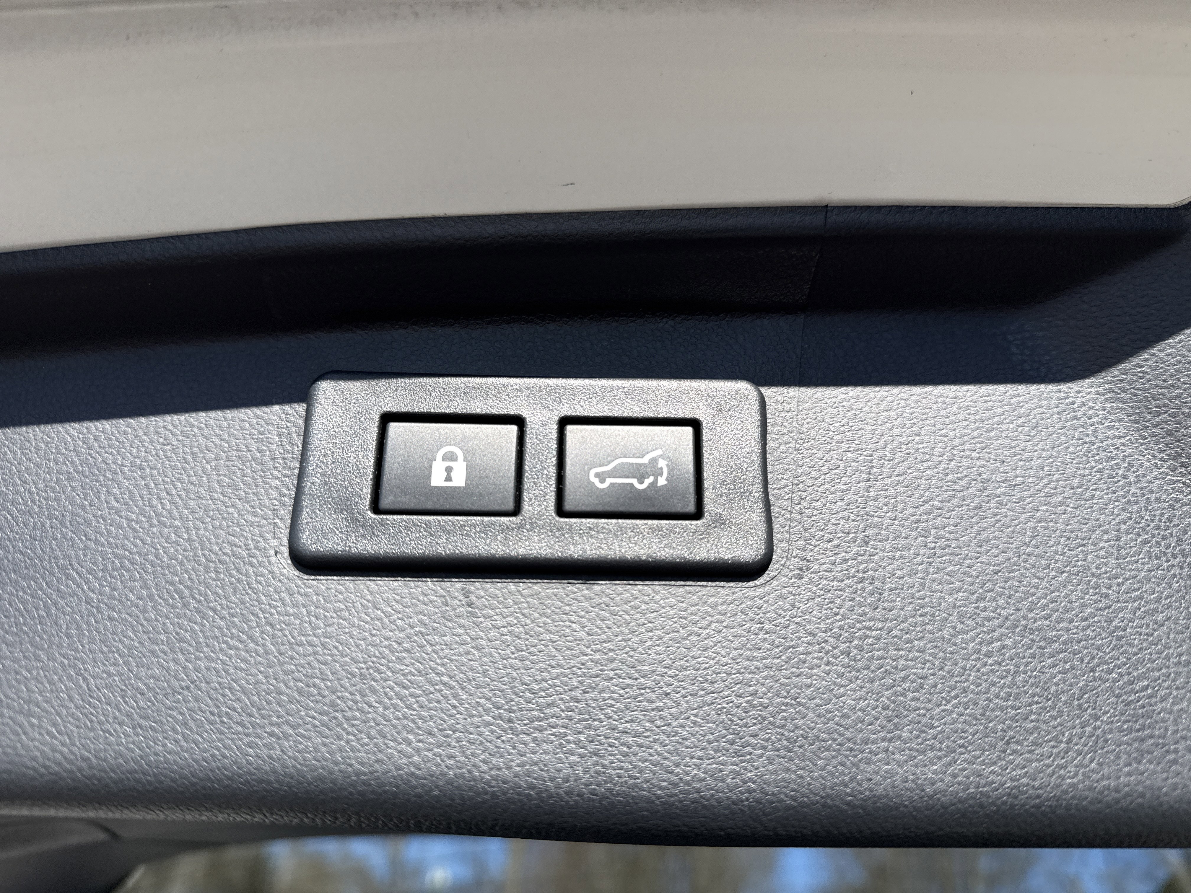 Used 2023 Subaru Outback Limited image 42