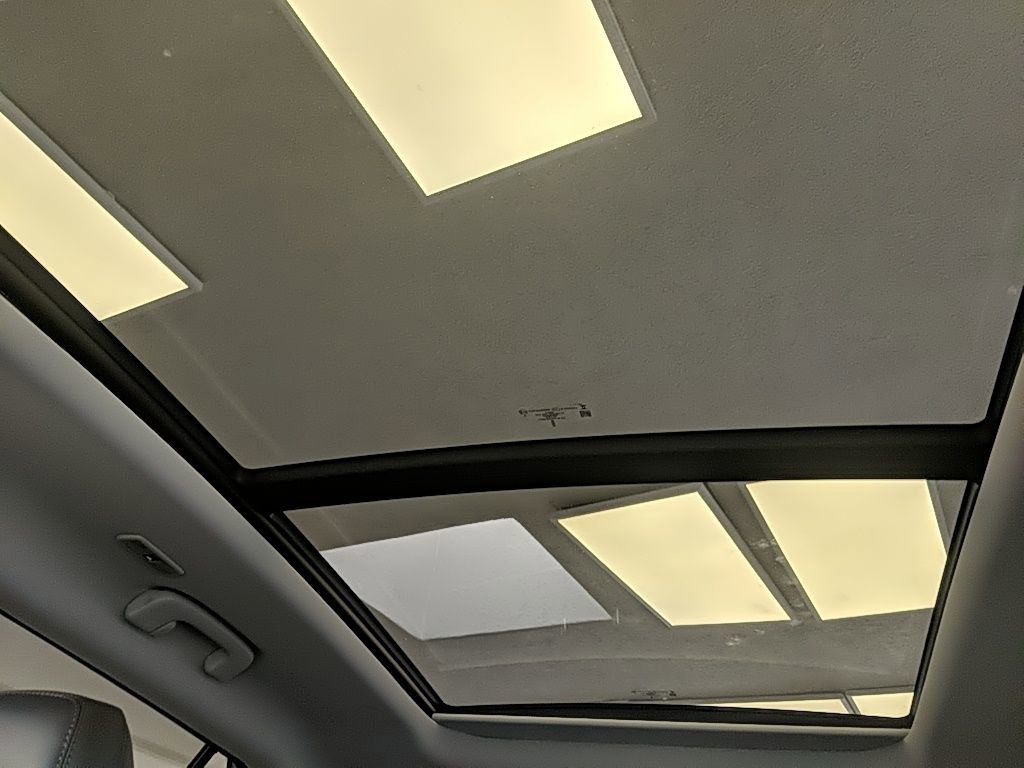 Used 2025 Lincoln Aviator AWD image 27