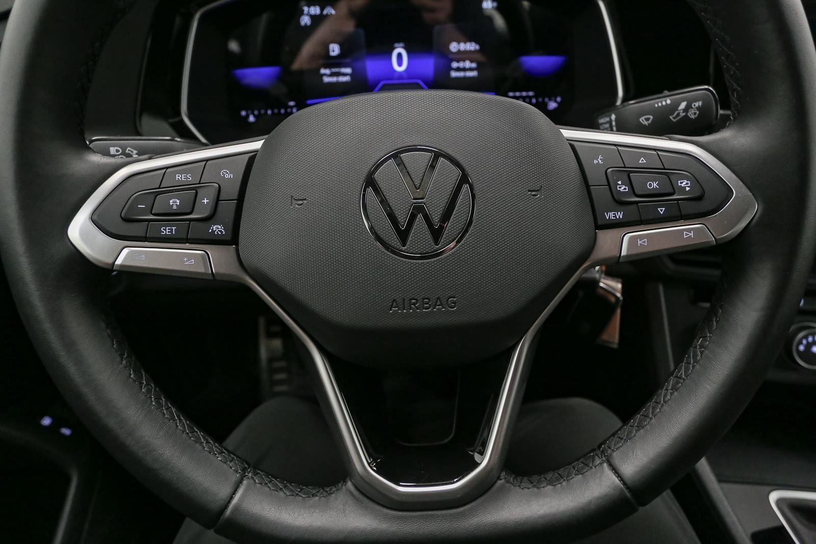 Certified 2023 Volkswagen Jetta Sport image 32