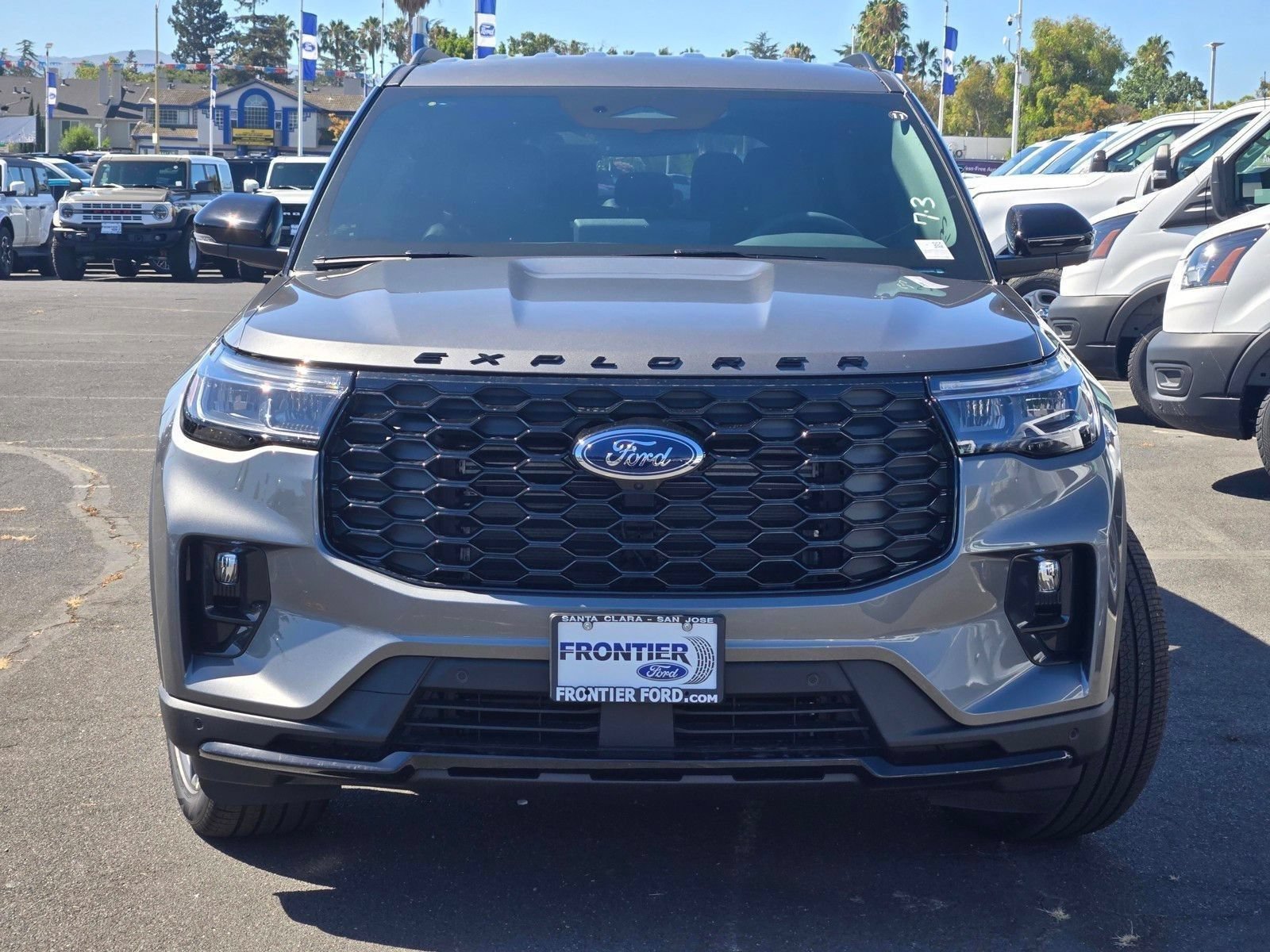 New 2026 Ford Explorer ST-Line w/ ST-Line Street Pack AWD/4WD image 4