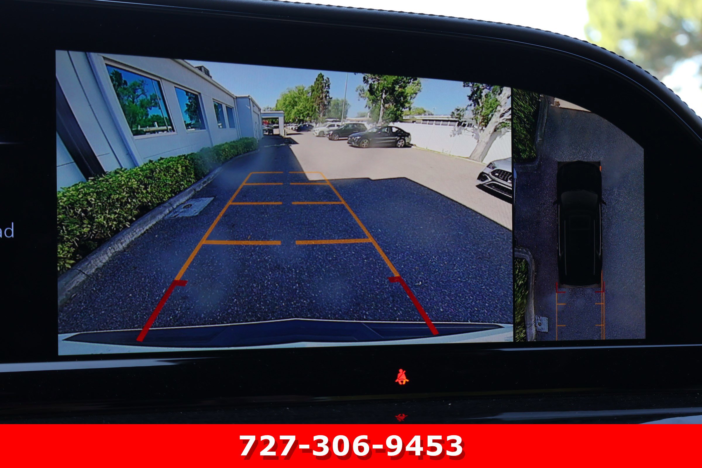 Used 2021 Cadillac Escalade Premium Luxury RWD image 4