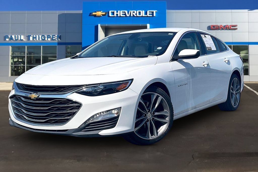 Used 2022 Chevrolet Malibu LT w/ Leather Package FWD image 3