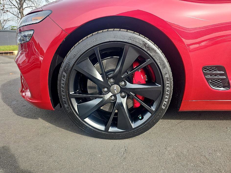 Used 2023 Genesis G70 3.3T w/ Sport Prestige Package image 10