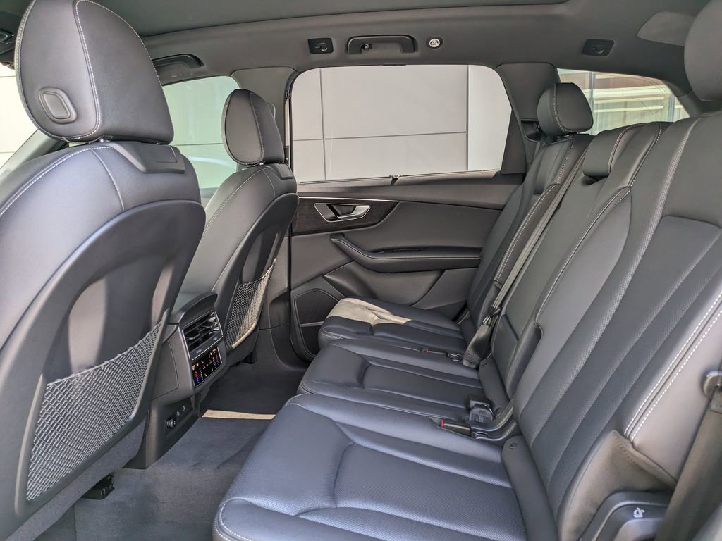 Used 2026 Audi Q7 3.0T Premium Plus AWD/4WD image 15