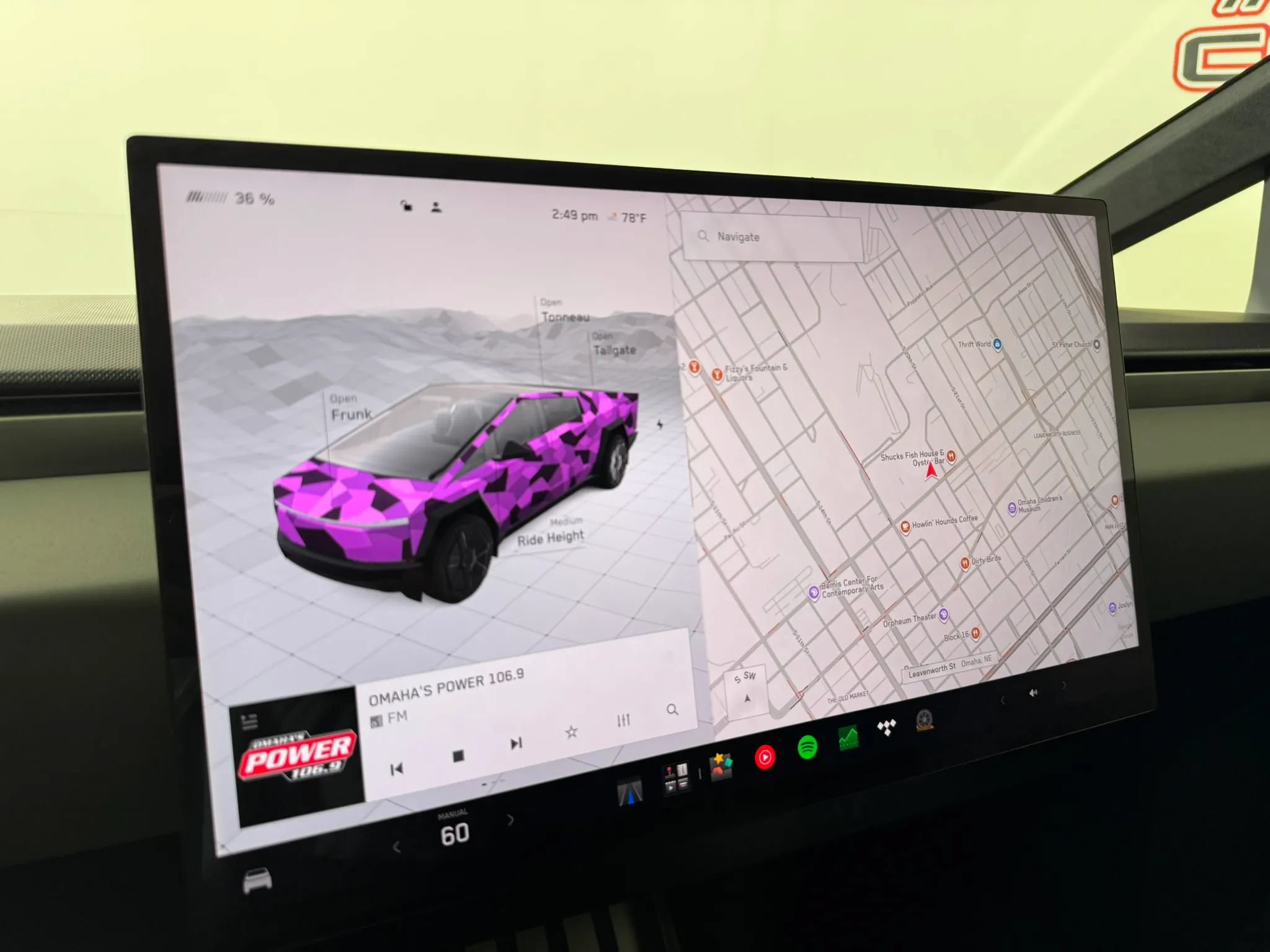 Used 2024 Tesla Cybertruck AWD Crew Cab image 18