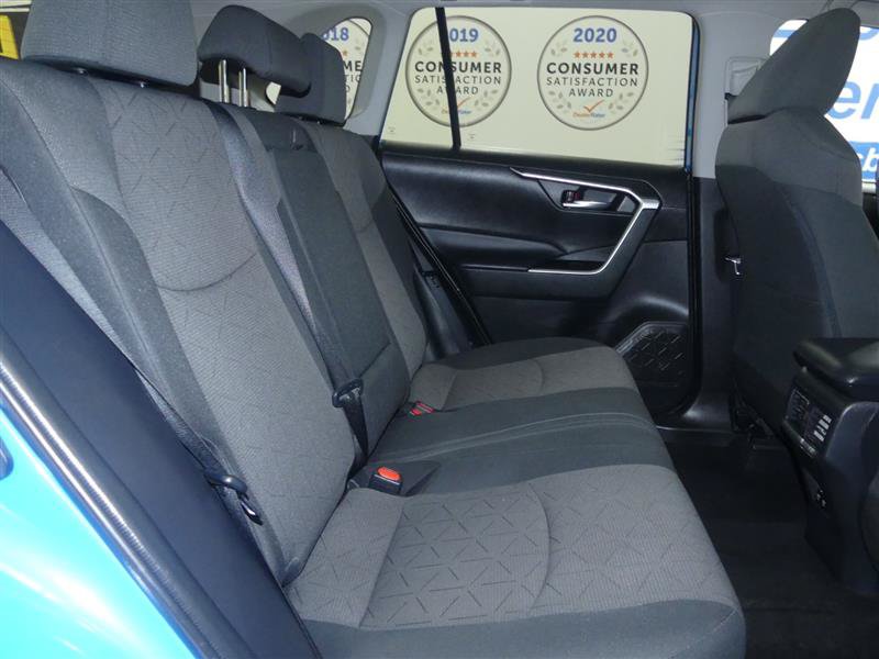 Used 2019 Toyota RAV4 XLE w/ All Weather Liner Package AWD/4WD image 19