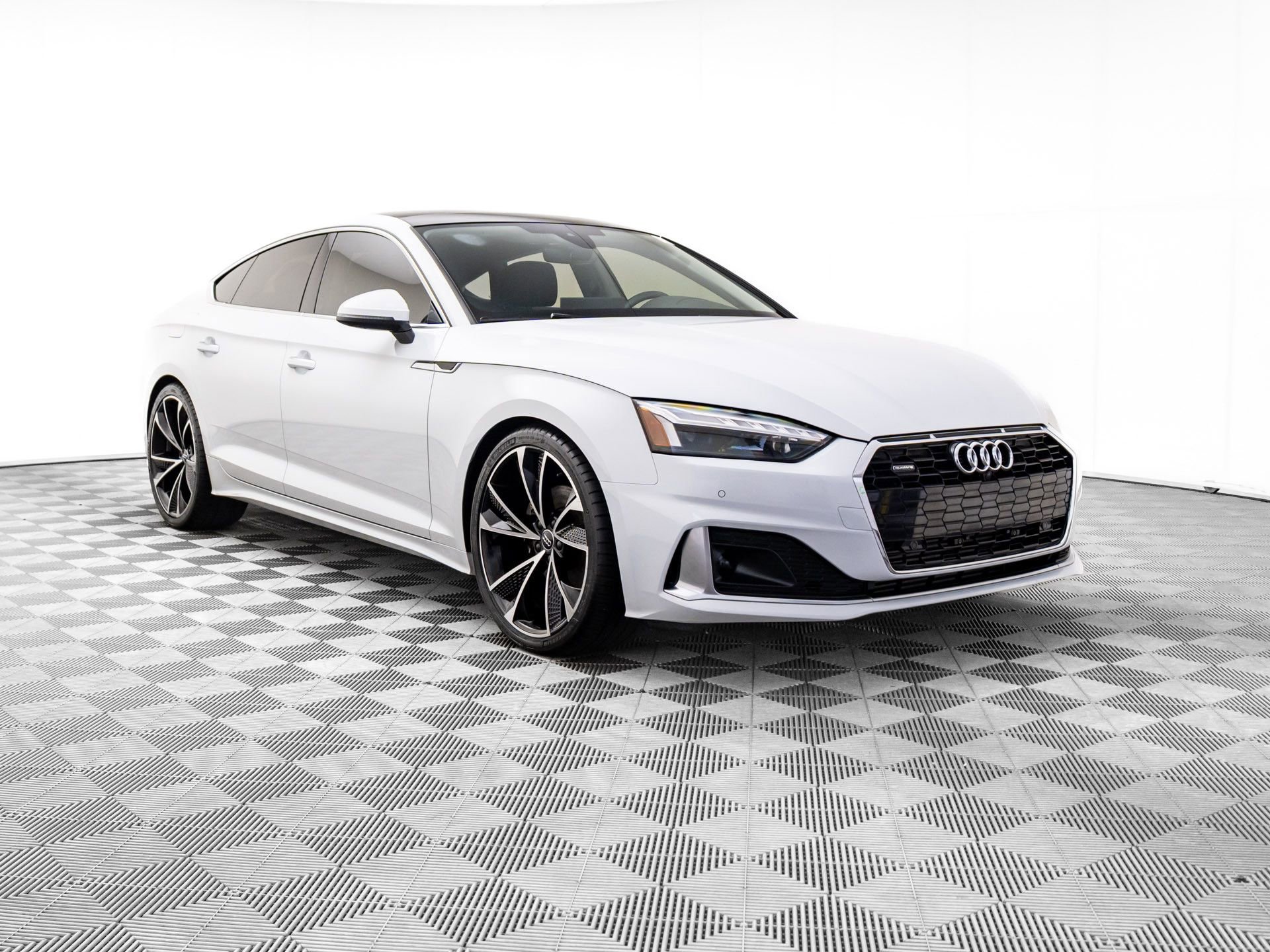 Used 2021 Audi A5 2.0T Premium Plus w/ Premium Plus image 7
