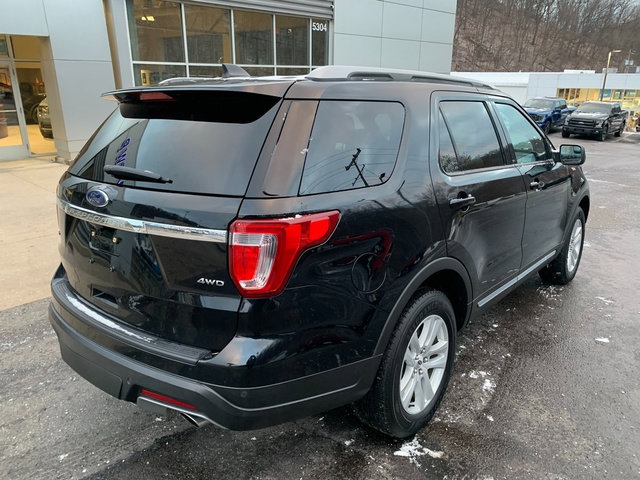 Used 2018 Ford Explorer XLT video 2